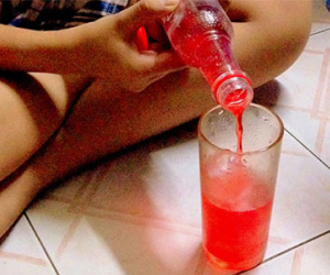 Uống nhiều nước giải khát đóng chai giúp thanh nhiệt, mát gan?