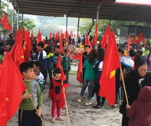 Bắt con em nghỉ học để phản đối chính quyền
