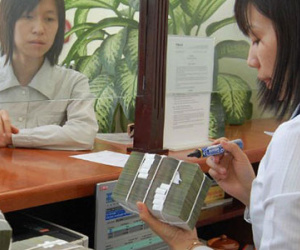 Hy sinh lãi suất có “cứu” được tỷ giá?