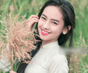 Hot girl Thúy Vi lại mạnh miệng về tiền bạc, đại gia