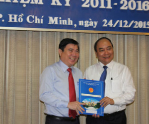 Ông Nguyễn Thành Phong chính thức là Chủ tịch UBND TP HCM