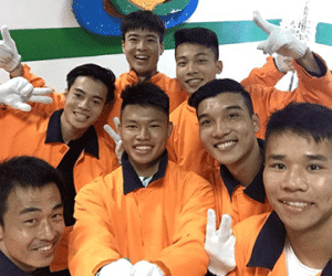 U23 Việt Nam cùng bác sĩ Shinichi đi trượt tuyết dịp Noel