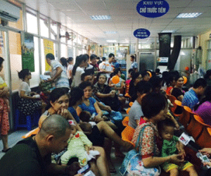 Từ 28/12, đồng loạt mở tiêm vaccine Pentaxim tại 161 điểm