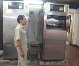 Chuyên gia trang điểm tử thi tiết lộ về nghề "rùng rợn" nhất thế gian
