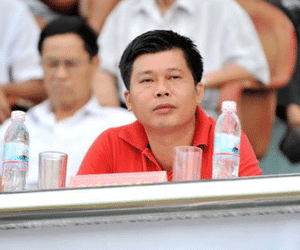 Không được dự V-League, bầu Trường đem cầu thủ trẻ đi cho