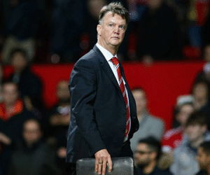 Vào tử địa, Van Gaal tìm sự sống