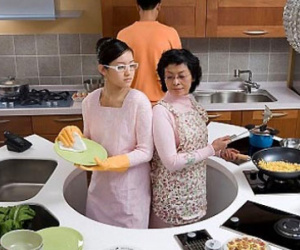 Một tháng ở cữ "địa ngục" với mẹ chồng keo kiệt
