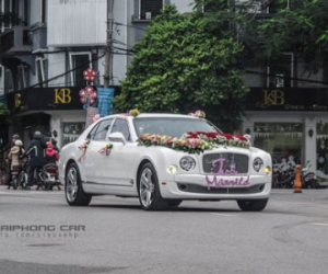 'Lác mắt' với dàn siêu xe, mô tô "khủng" trong đám hỏi ở Hải Phòng