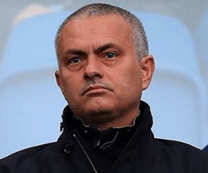 M.U không nhanh, Mourinho sắp về Real