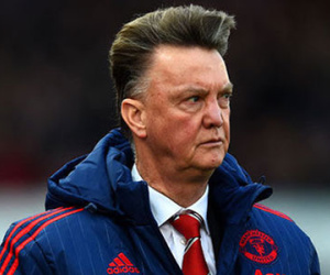 Van Gaal: "Man United đã hòa rồi thì tôi chẳng việc gì phải từ chức"