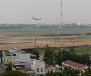 Giao đất quốc phòng mở rộng sân bay Tân Sơn Nhất ra sao?