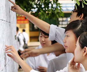 Sinh viên mới ra trường chỉ là "giải quyết mù chữ"