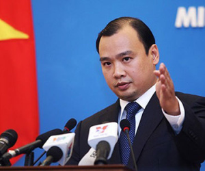 Việt Nam phản đối Trung Quốc bay thử nghiệm ở đá Chữ Thập
