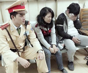 CSGT "tóm nóng" đôi nam nữ trộm xe đạp điện