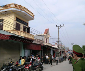 Hai người chết khi sơn nhà đón Tết