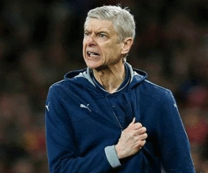 HLV Arsene Wenger hé mở thông tin chuyển nhượng