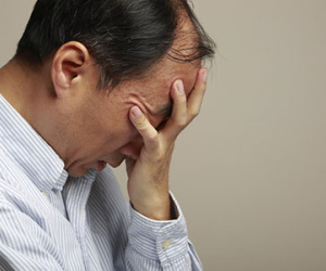 Lao dốc quá nhanh, TTCK Trung Quốc ngừng giao dịch