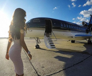 Hội cậu ấm cô chiêu nhà tài phiệt Nga "áp đảo" Instagram vì độ chịu chơi
