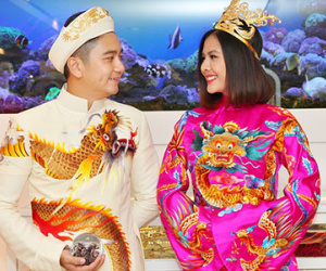 Vân Trang và chồng chuẩn bị áo dài rồng phượng cho ngày cưới