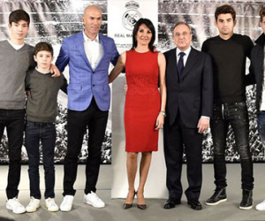 Zidane nhậm chức HLV Real bên cạnh vợ con