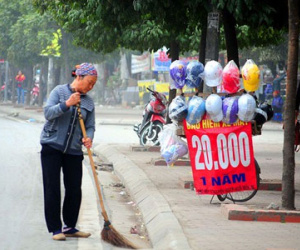 Bảo hiểm xe máy "siêu" rẻ: Người mua đang bị lừa?