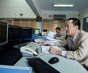 Hệ thống điện VN bị nguy hiểm khi bán điện cho Campuchia