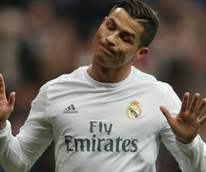 Ronaldo có thể chia tay Real trong hè này