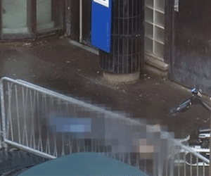 Tấn công khủng bố đồn cảnh sát Paris trong ngày tưởng niệm vụ Charlie Hebdo