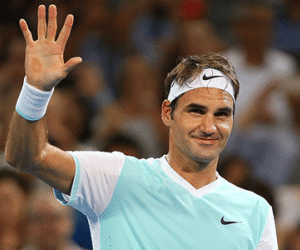 Federer nhọc nhằn đánh bại "tiểu FedEx"