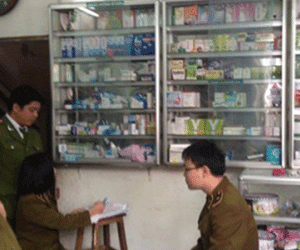 Phù phép tân dược quá “đát” để bán cho người bệnh