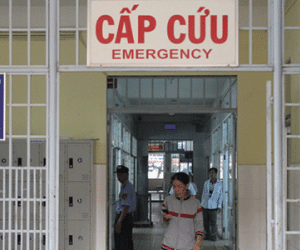 Bảo vệ bỏ chạy khi bệnh nhân đang cấp cứu bị truy sát
