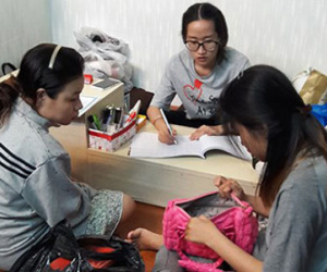 Sinh viên kiếm tiền từ... ký gửi đồ cũ