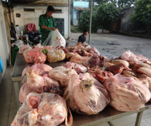Thực phẩm bẩn, tồn dư hóa chất liên quan gì đến ung thư?