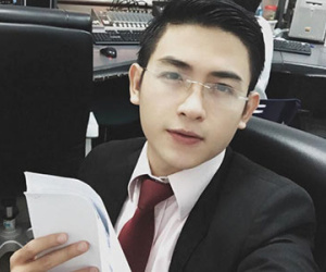 Phát sốt với hình ảnh chàng phát thanh viên 9x điển trai nhất Việt Nam