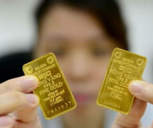 Vàng miếng SJC bị ép giá, từ chối mua: Sao NHNN im lặng?