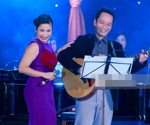 Mỹ Linh bị chồng đuổi khỏi phòng thu