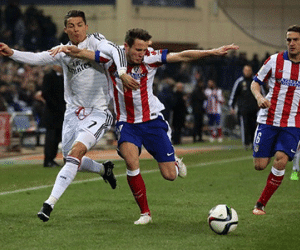 Real và Atletico bị cấm chuyển nhượng đến hè 2017