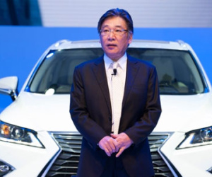 Tổng Giám đốc Toyota: "Chỉ Việt Nam có đặc thù bắt buộc ô tô gắn bình cứu hỏa"