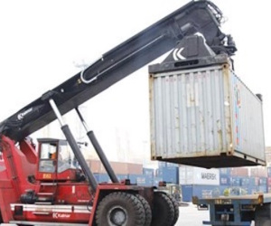 Doanh nghiệp bức xúc tố Hải quan "ăn" tiền không có hóa đơn