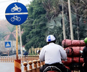 Biển báo "bẫy" nhiều không nhổ xuể!