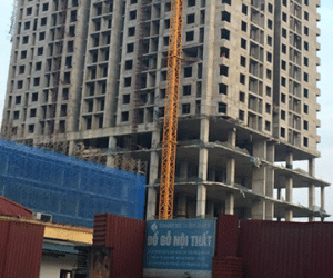 Sập giàn giáo chung cư đang xây, 7 người nhập viện
