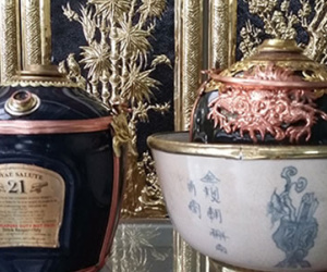 Điếu bát làm từ chai chivas giá 3 triệu hút dân chơi