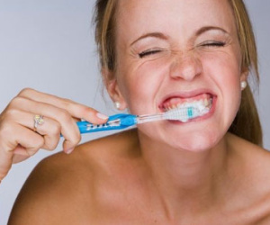 Điều gì xảy ra khi bạn chỉ đánh răng 1 lần trong ngày?