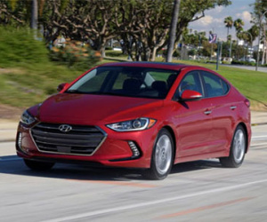 Hyundai Elantra 2017 giá từ 17.000 USD tại Mỹ