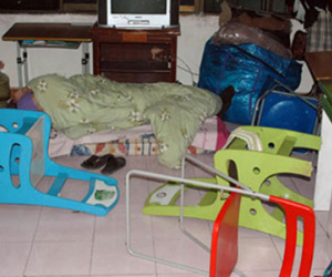 Lên cơn nghiện, phá nhà, đánh cha mẹ