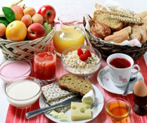 Ăn sáng thật nhiều bù cho cả ngày - sai lầm tai hại