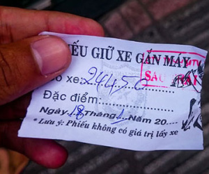 Thực hư câu chuyện "phiếu giữ xe còn nhưng vẫn bị mất xe" xôn xao mạng xã hội