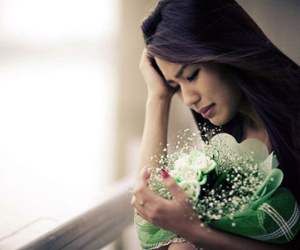 Chồng nằm viện vẫn nhắn tin tình tứ với người yêu cũ