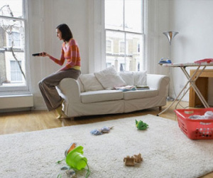 Ở biệt thự, đi siêu xe, nhưng một bộ váy tử tế tôi cũng không có