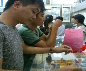 Vàng SJC cậy thế độc quyền gây khó ra sao?